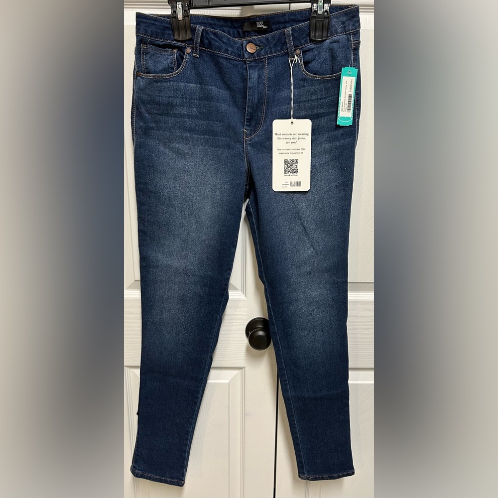 1822 High Rise Skinny Jean